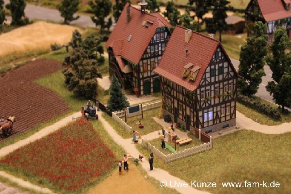 Foto 453 bis 599 von 830 Modellbahn-Schkeuditz